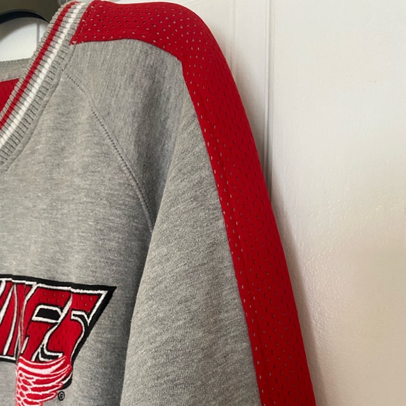 Vintage Detroit RedWings Crewneck - Picture 4 of 6